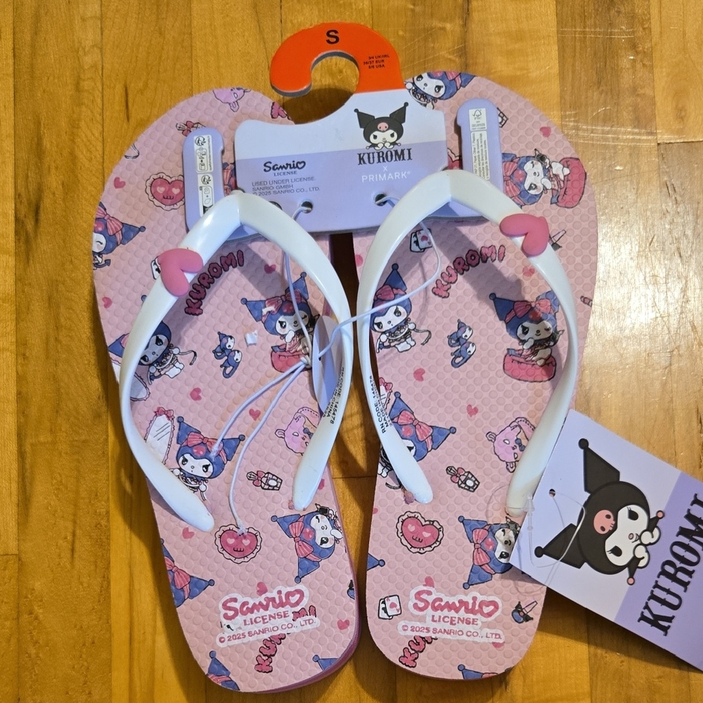 Primarks Sanrio Kuromi Womens Flip Flops - Pink and White